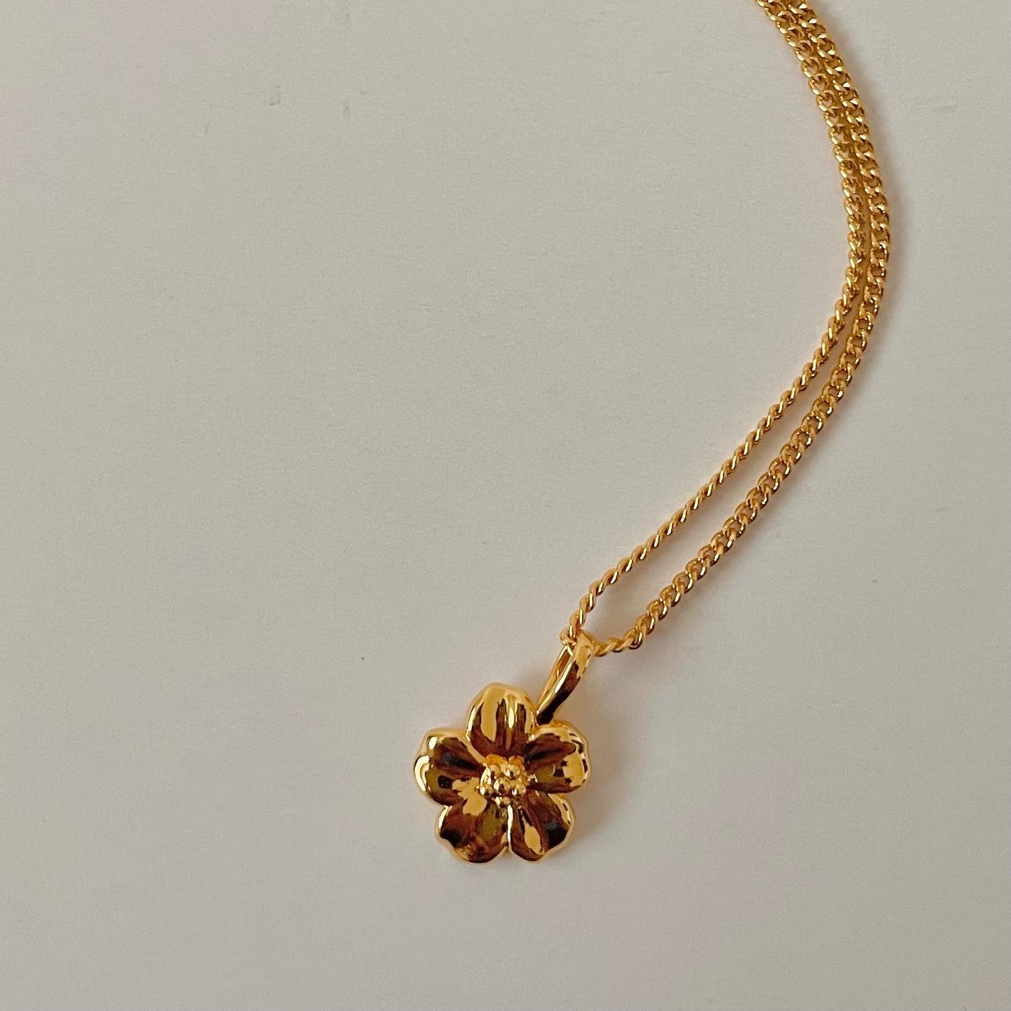 Hibiscus Pendant Necklace 🌺 Gold-Filled & Handmade in Canada