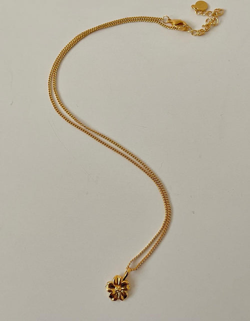 Load image into Gallery viewer, Hibiscus Pendant Necklace 🌺 Gold-Filled &amp; Handmade in Canada
